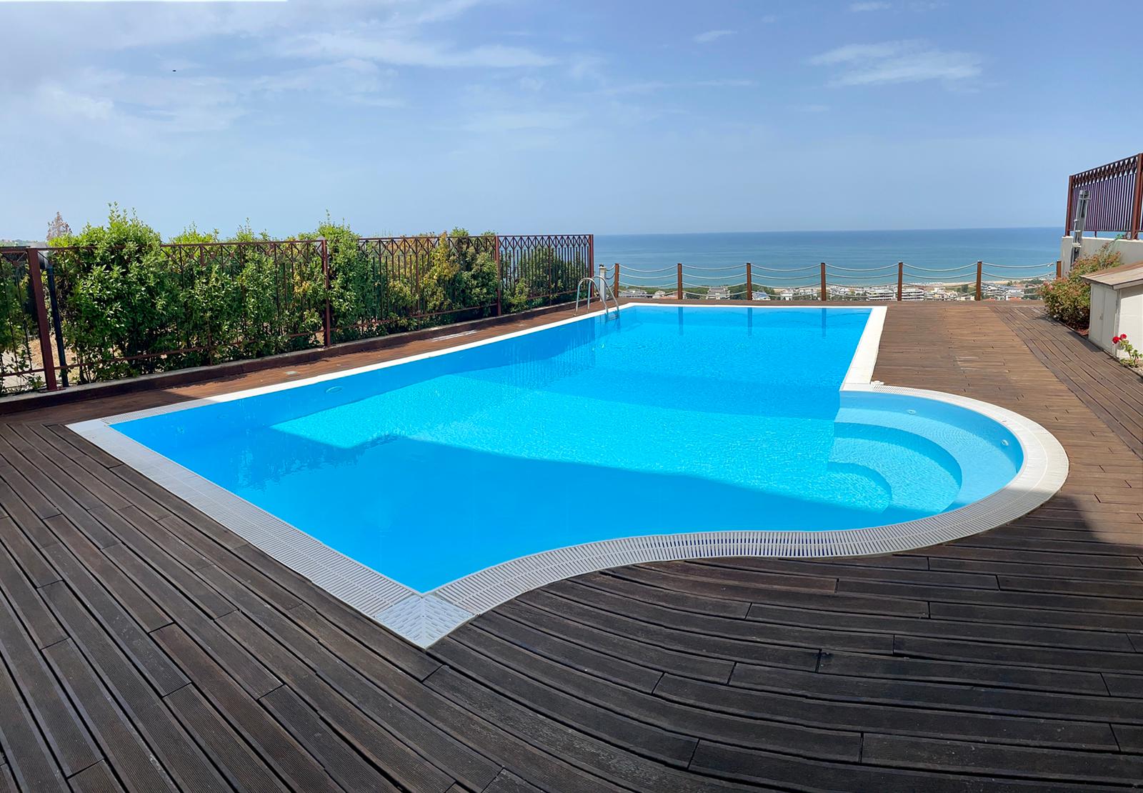 VILLA CON PISCINA  - rif 99