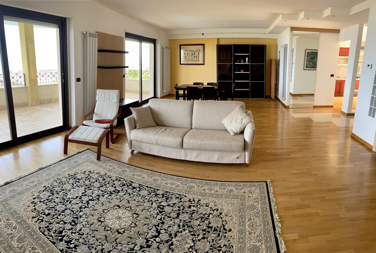 VILLA CON PISCINA  - rif 99